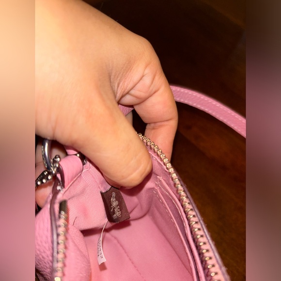 Coach Nolita 19 ice cream π¦π - Picture 13 of 14